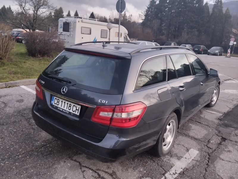 Mercedes-Benz E 200, снимка 2 - Автомобили и джипове - 48285925