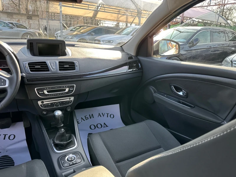 Renault Megane 1.5 DCI, снимка 16 - Автомобили и джипове - 48344913