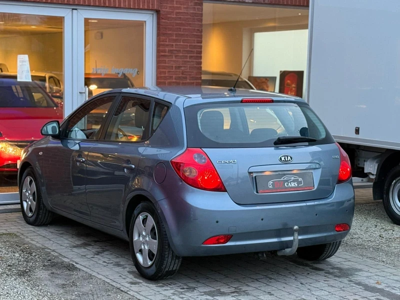 Kia Ceed Multiples, снимка 5 - Автомобили и джипове - 48831431