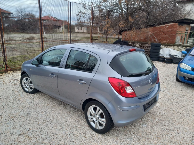 Opel Corsa 1.2 климатроник, снимка 3 - Автомобили и джипове - 48481728