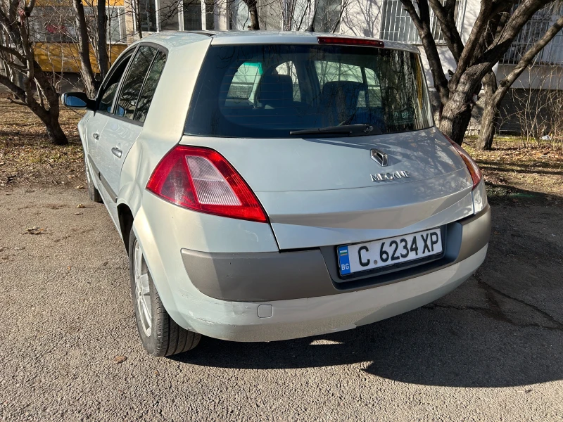 Renault Megane 1.6, 16v, Бензин-Газ, снимка 7 - Автомобили и джипове - 48631468