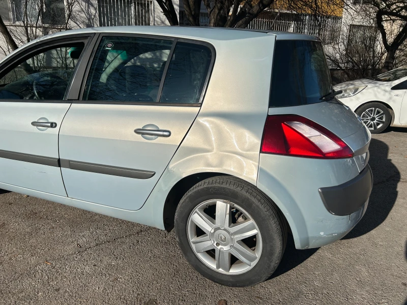 Renault Megane 1.6, 16v, Бензин-Газ, снимка 6 - Автомобили и джипове - 48631468