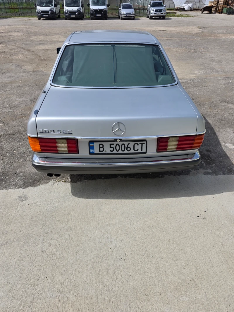 Mercedes-Benz 560 SEC, снимка 5 - Автомобили и джипове - 49939651