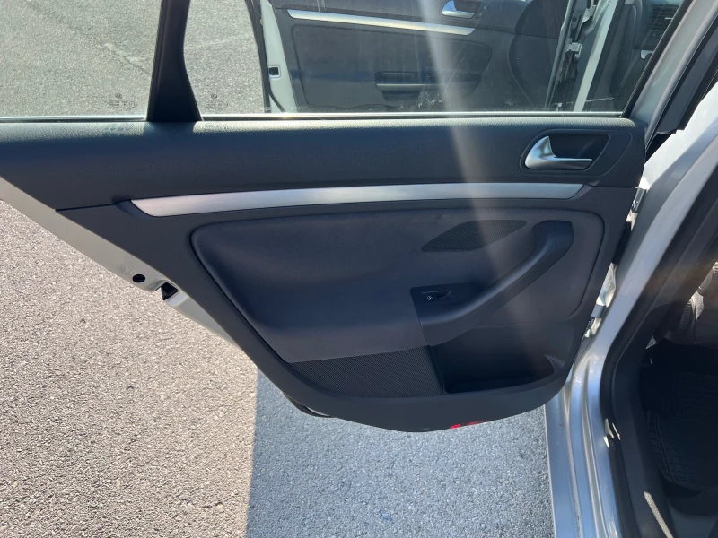 VW Jetta 1.4I-188 000KM, снимка 12 - Автомобили и джипове - 50739817