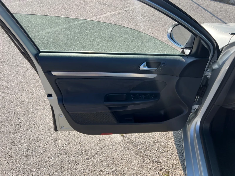 VW Jetta 1.4I-188 000KM, снимка 10 - Автомобили и джипове - 50739817