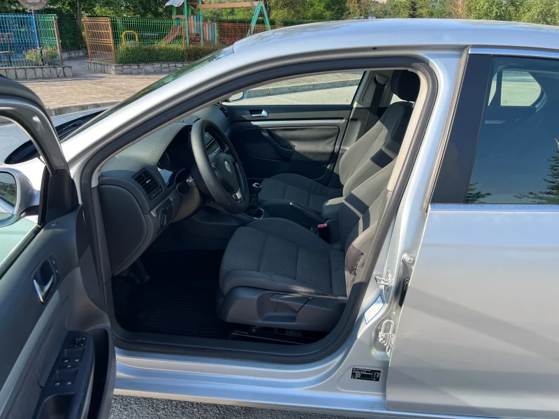 VW Jetta 1.4I-188 000KM, снимка 11 - Автомобили и джипове - 50739817