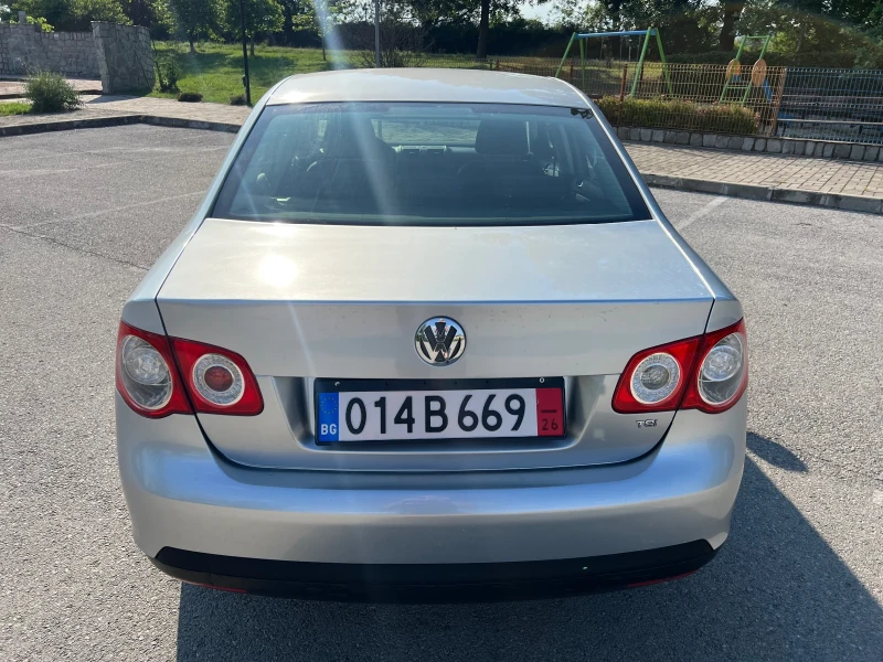 VW Jetta 1.4I-188 000KM, снимка 6 - Автомобили и джипове - 50739817