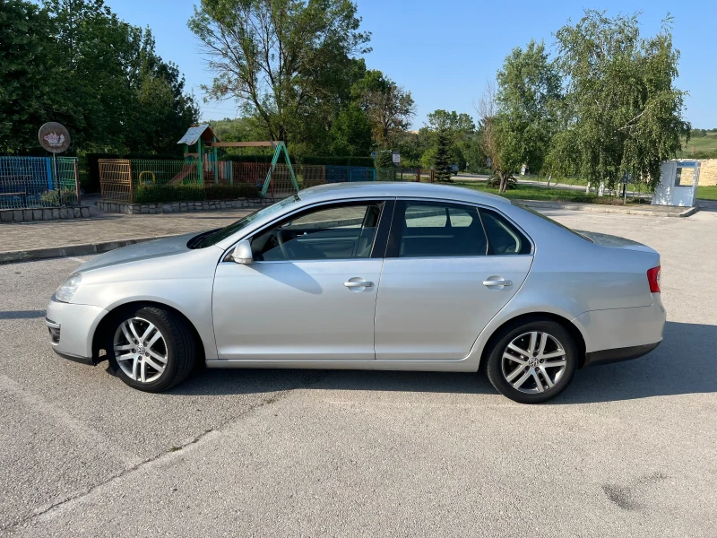 VW Jetta 1.4I-188 000KM, снимка 9 - Автомобили и джипове - 50739817