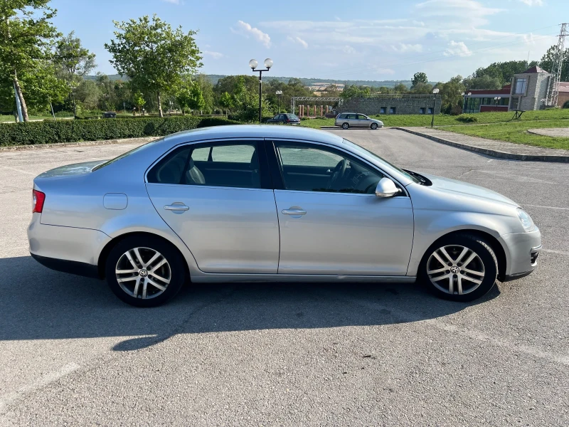 VW Jetta 1.4I-188 000KM, снимка 4 - Автомобили и джипове - 50739817