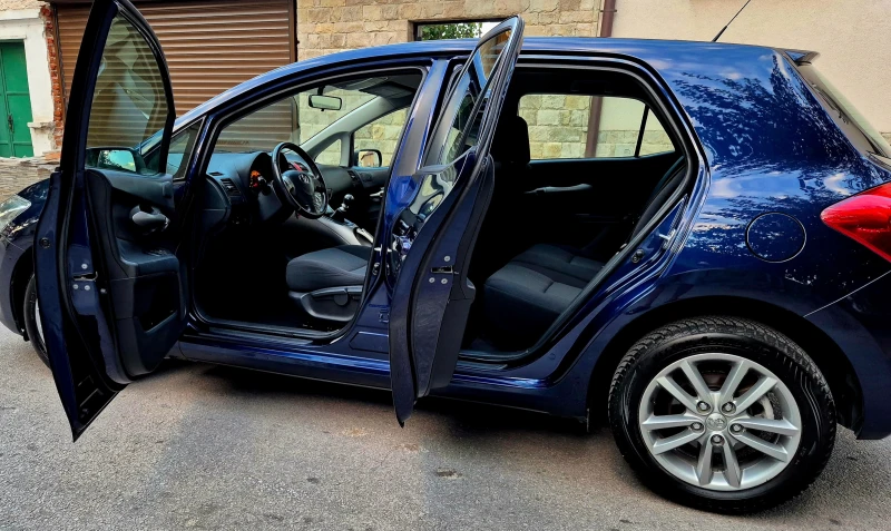Toyota Auris 1.33ivvt-6speed-верига-нов- japan, снимка 14 - Автомобили и джипове - 51391236