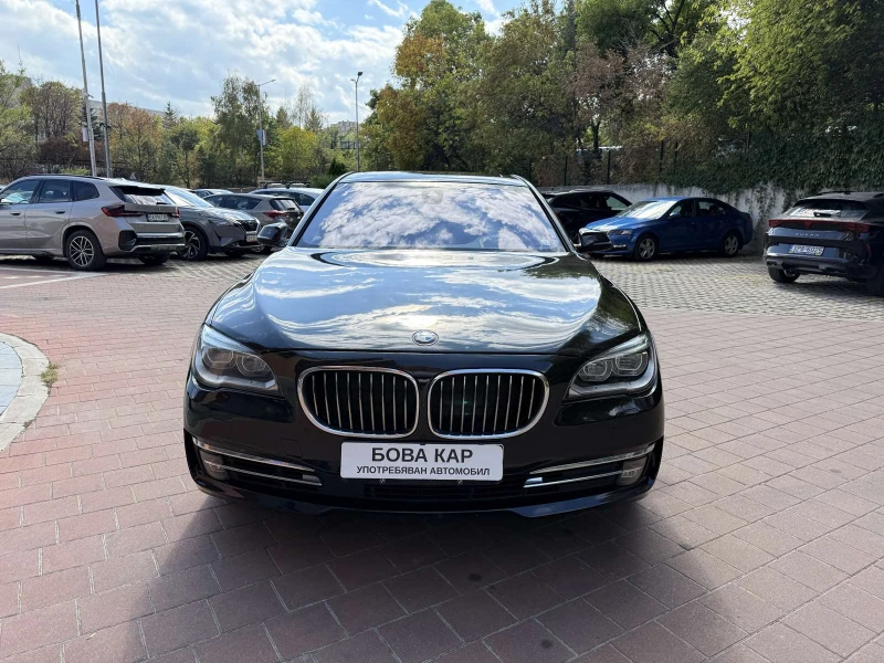BMW 750 d xDrive, снимка 2 - Автомобили и джипове - 51892953
