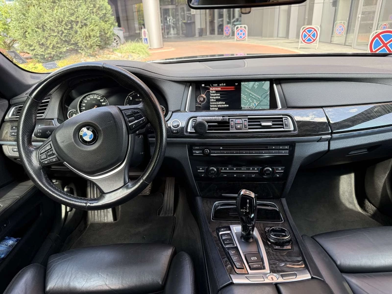 BMW 750 d xDrive, снимка 11 - Автомобили и джипове - 51892953