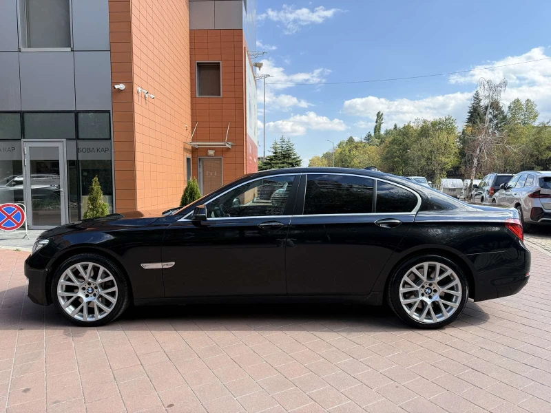 BMW 750 d xDrive, снимка 4 - Автомобили и джипове - 51892953