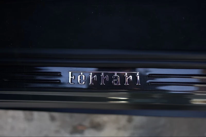 Ferrari Purosangue V12 Carbon Paket, снимка 8 - Автомобили и джипове - 52288458