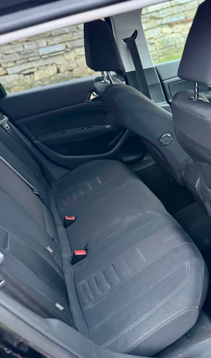 Peugeot 308 1.6HDI/LED/NAVI, снимка 10 - Автомобили и джипове - 52868833
