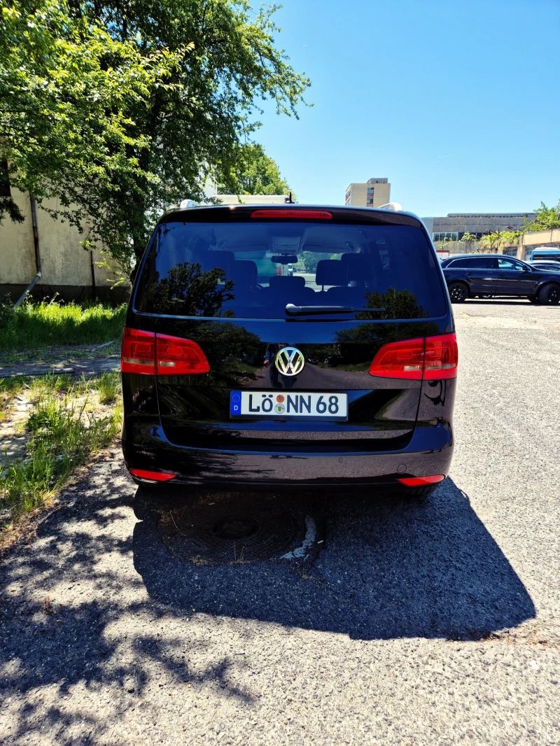 VW Touran 2.0TDI 140, снимка 4 - Автомобили и джипове - 52939339