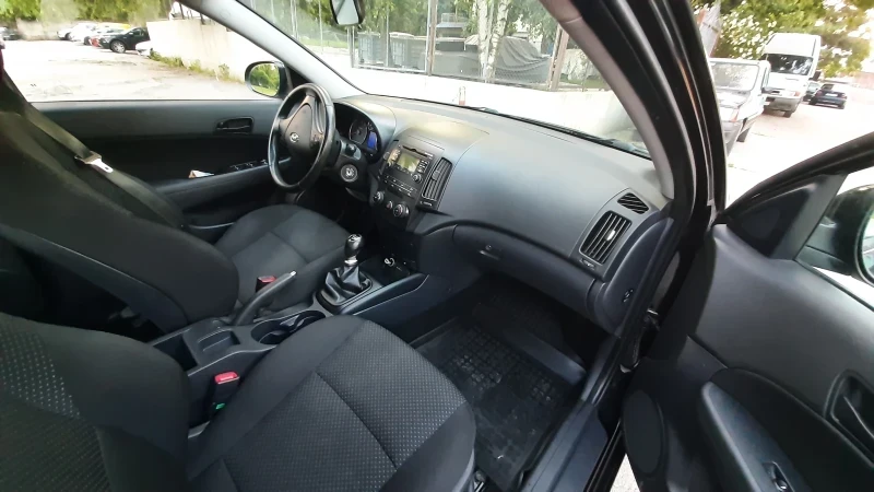Hyundai I30, снимка 4 - Автомобили и джипове - 54401213