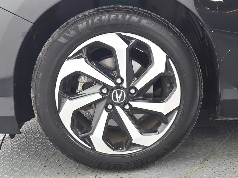 Honda Accord 2.4 9Th Generation, снимка 5 - Автомобили и джипове - 55814501