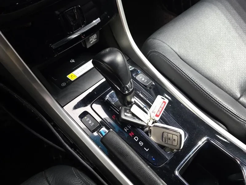 Honda Accord 2.4 9Th Generation, снимка 9 - Автомобили и джипове - 55814501