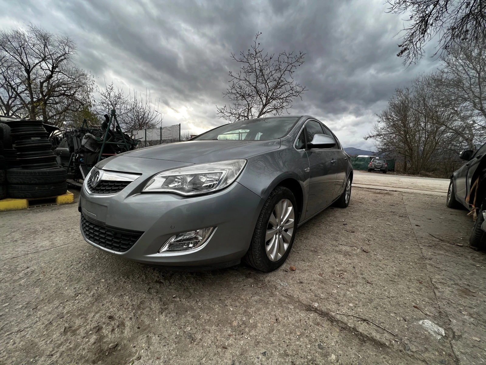 Opel Astra J 1.6 i  - изображение 2