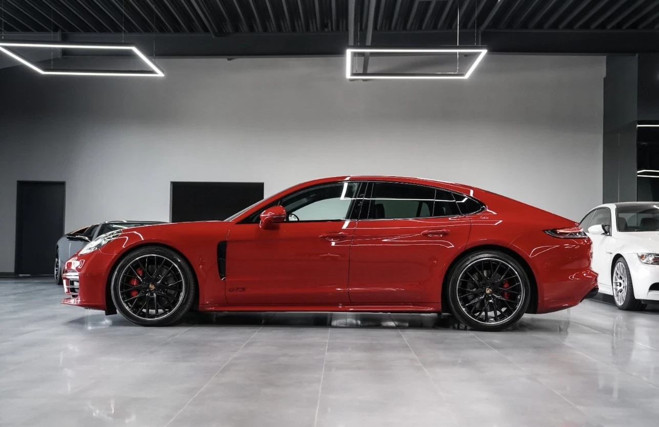 Porsche Panamera GTS Facelift V8 Carmine Red / SOFT CLOSE / PANO - изображение 3