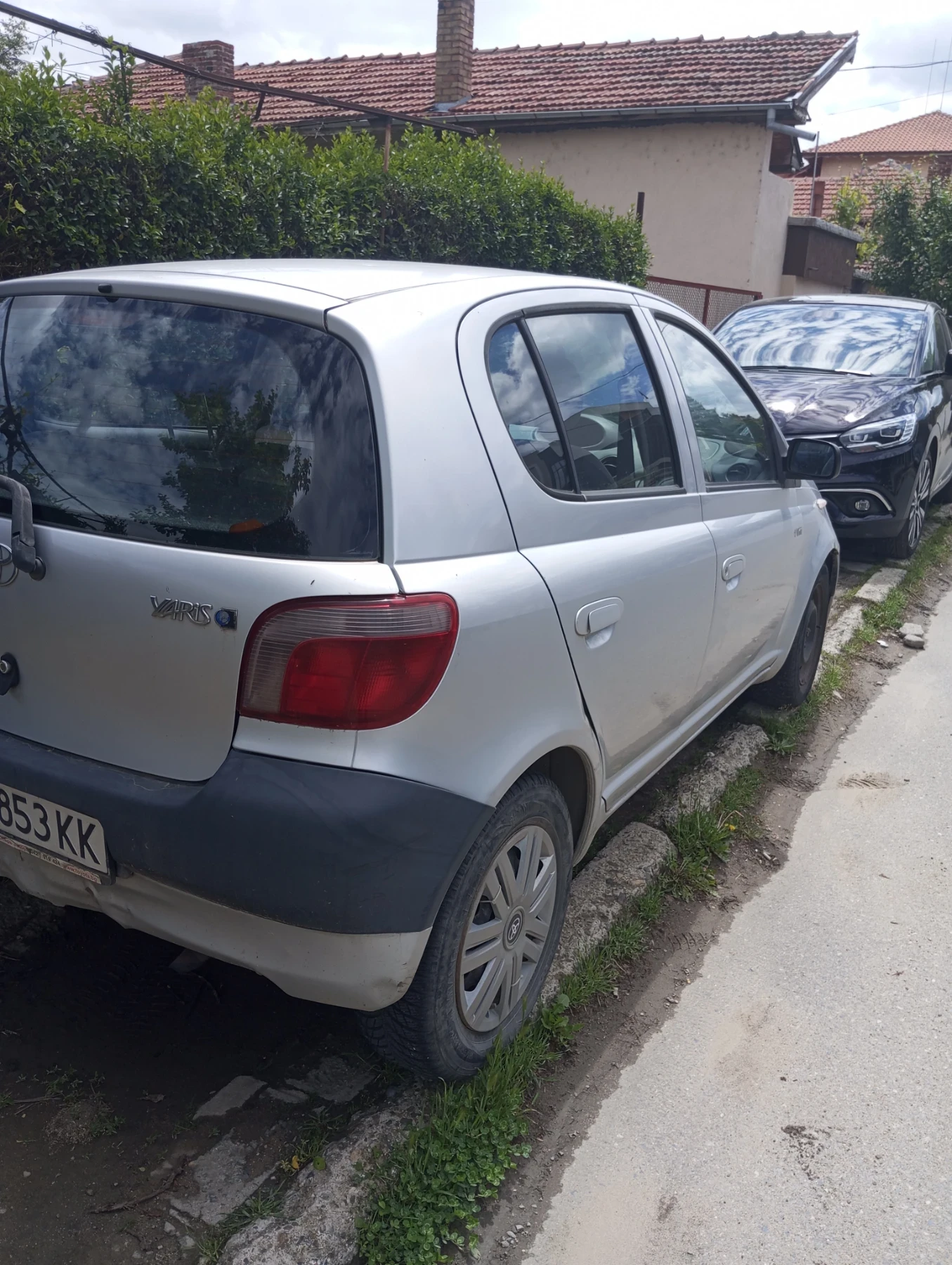 Toyota Yaris 1000i - изображение 3