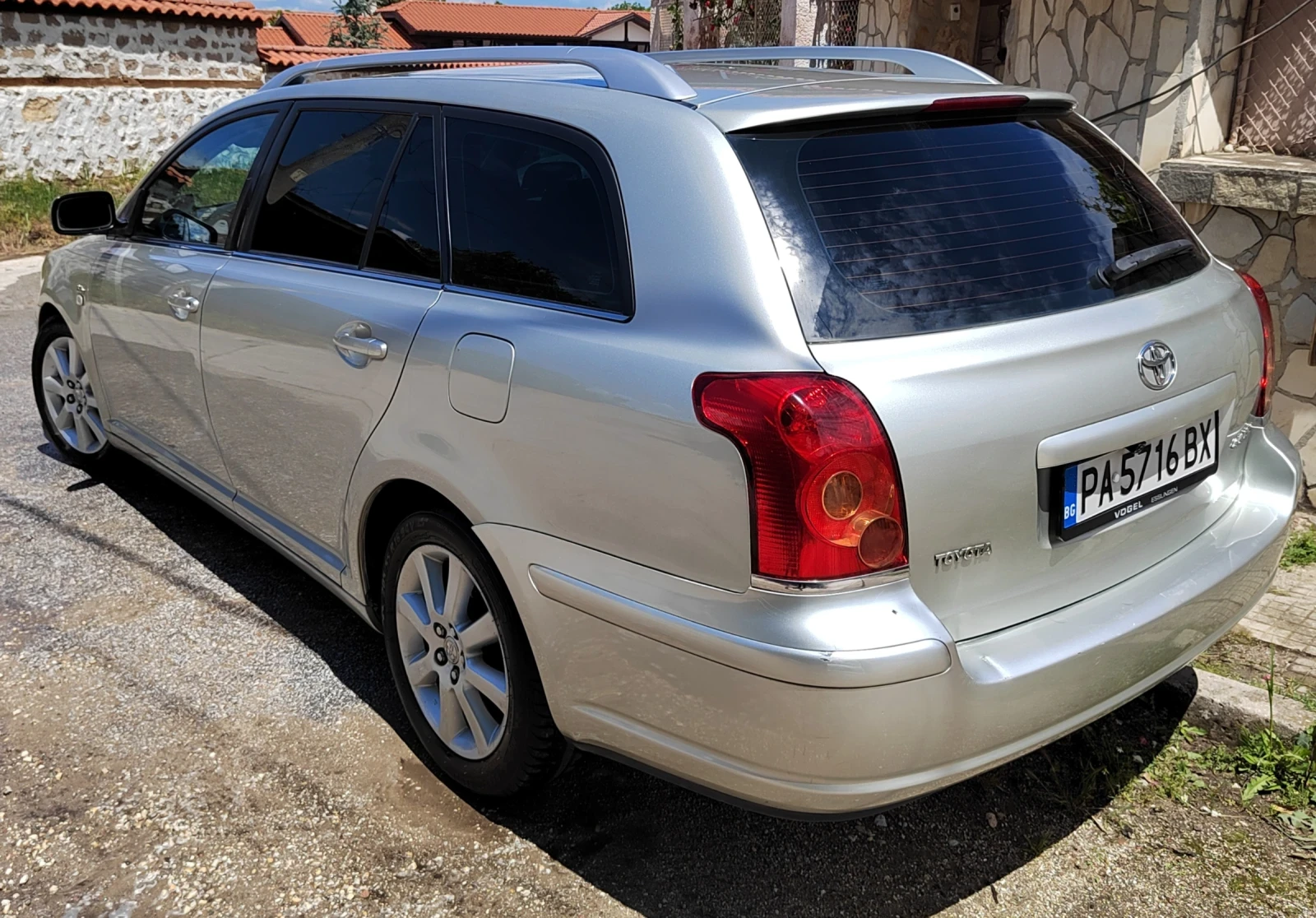 Toyota Avensis  - изображение 4