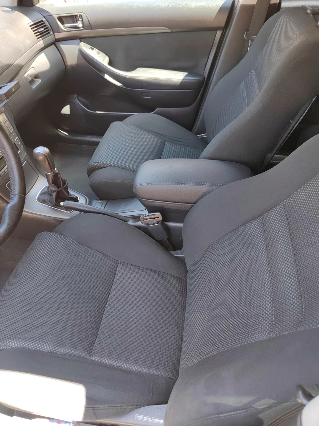 Toyota Avensis  - изображение 9