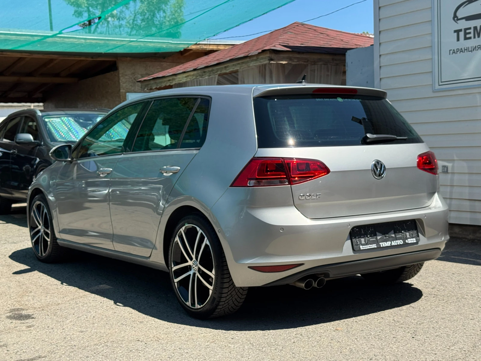 VW Golf 2.0TDI* DSG* СЕРВИЗНА КНИЖКА С ПЪЛНА ИСТОРИЯ В VW - изображение 4