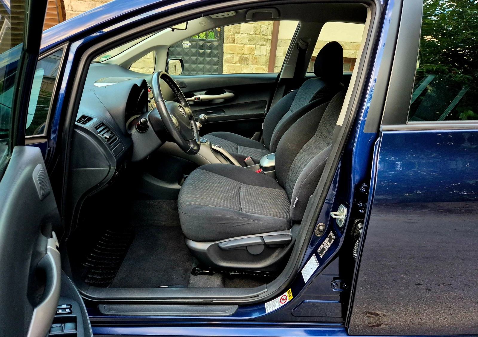 Toyota Auris 1.33ivvt-6speed--- japan | Mobile.bg   13