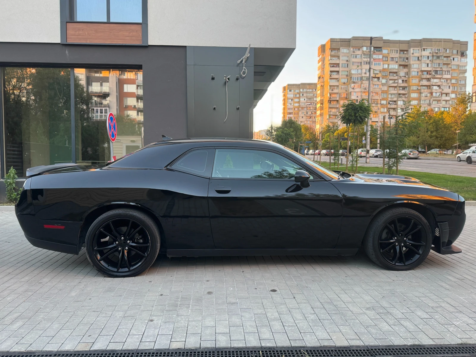 Dodge Challenger 3.6 V6 SXT PLUS//&/NAVI/ALPINE | Mobile.bg   12