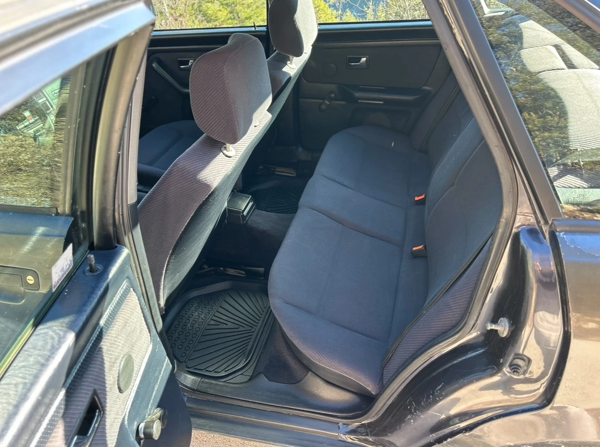 Audi 80 2.0 - изображение 9