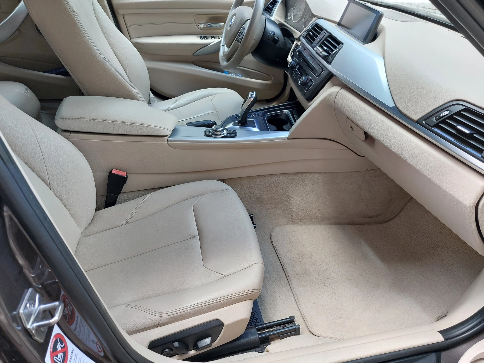BMW 330 D , снимка 13 - Автомобили и джипове - 52631525
