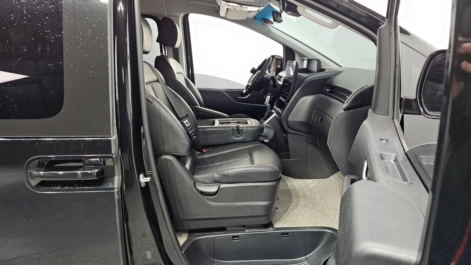 Hyundai Staria L3.5 Tourer 9seater autogeorge.com - изображение 10