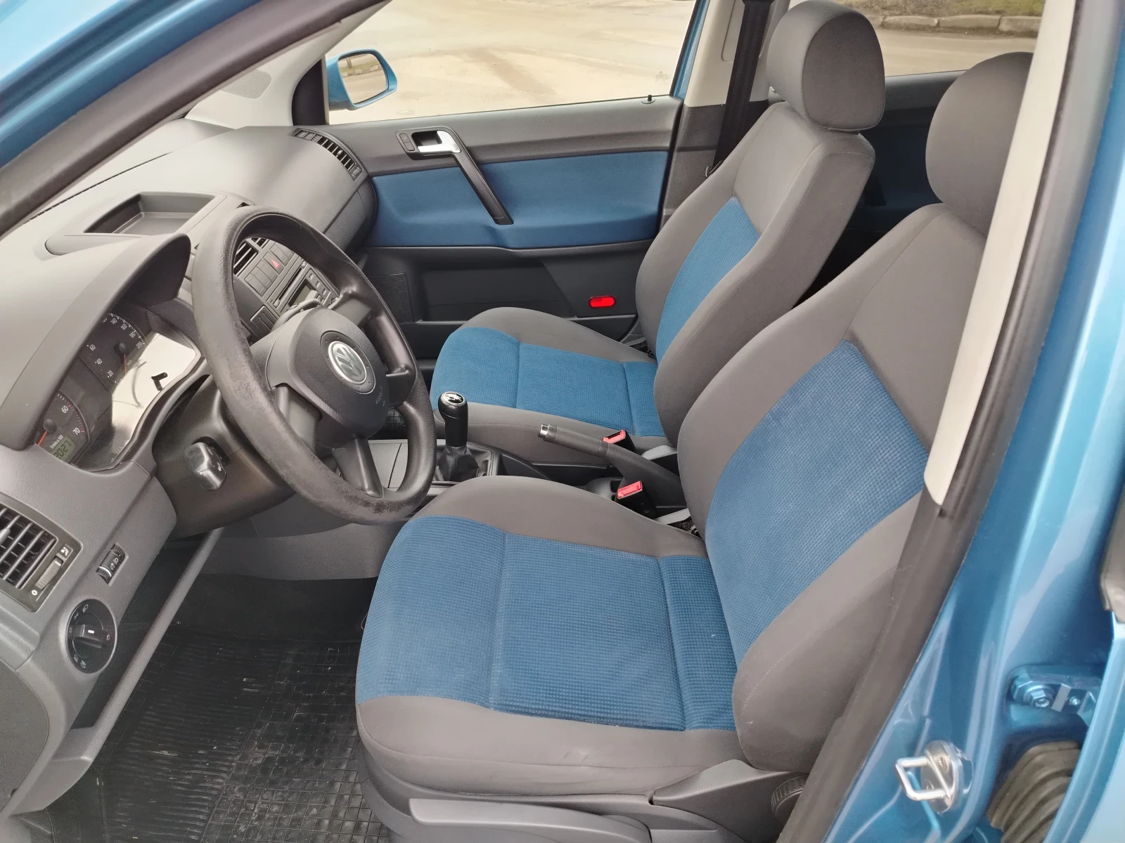 VW Polo 1.2 i 121000 km - изображение 7