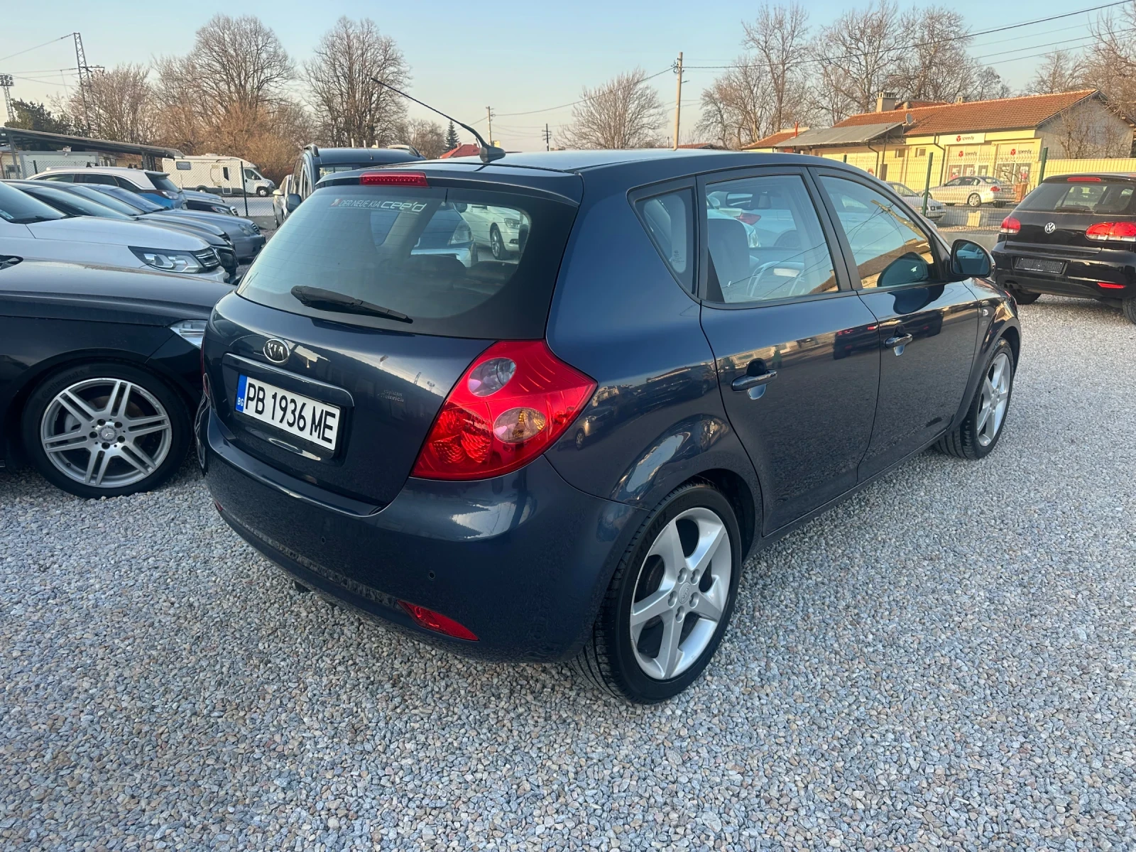 Kia Ceed 1.4 I , снимка 6 - Автомобили и джипове - 53829147