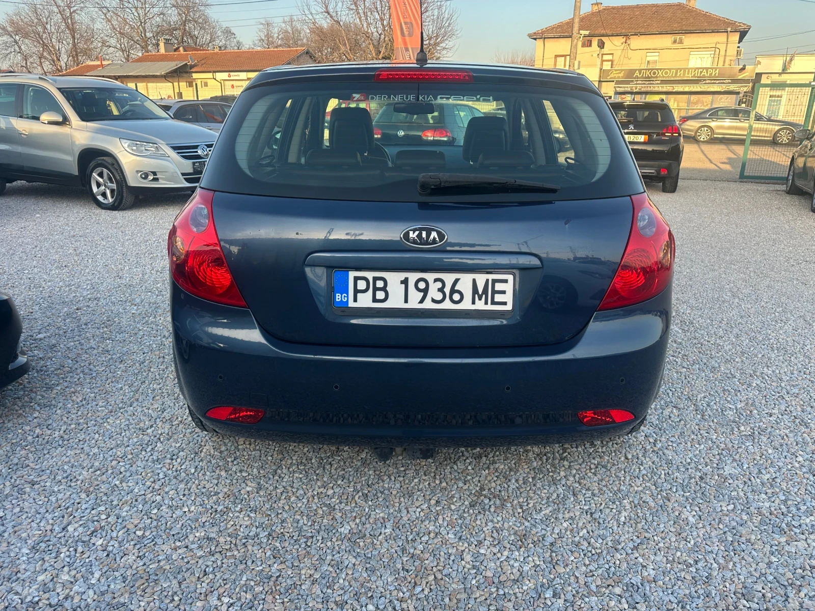 Kia Ceed 1.4 I , снимка 5 - Автомобили и джипове - 53829147