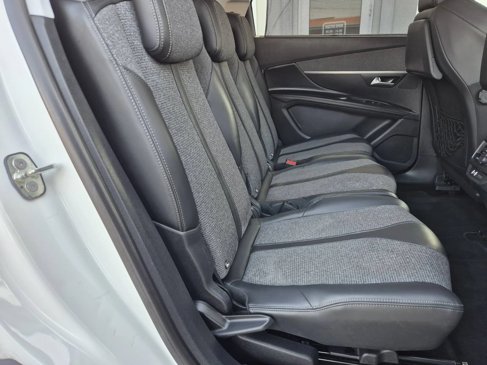 Peugeot 5008 1.6HDI-7 МЕСТА-2018г-190.000км, снимка 14 - Автомобили и джипове - 53851458