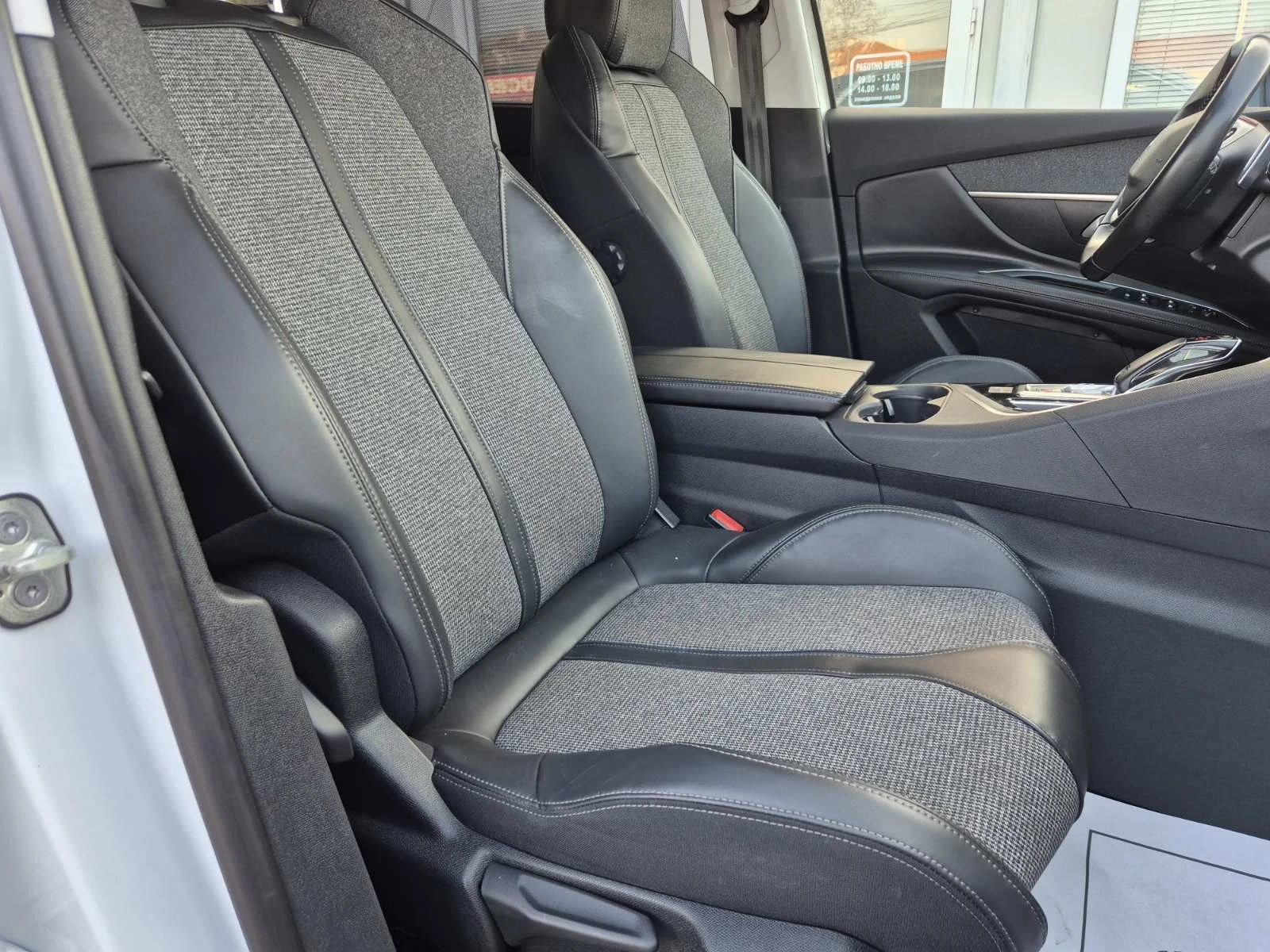 Peugeot 5008 1.6HDI-7 МЕСТА-2018г-190.000км, снимка 13 - Автомобили и джипове - 53851458