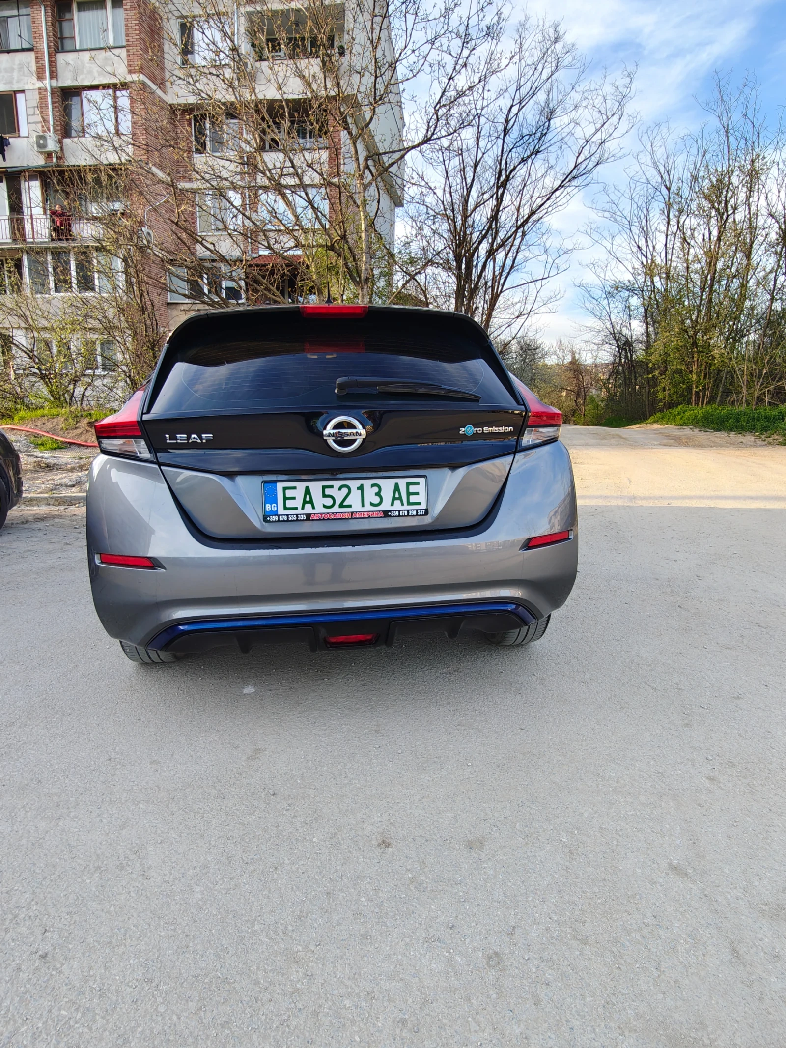 Nissan Leaf , снимка 3 - Автомобили и джипове - 54151229