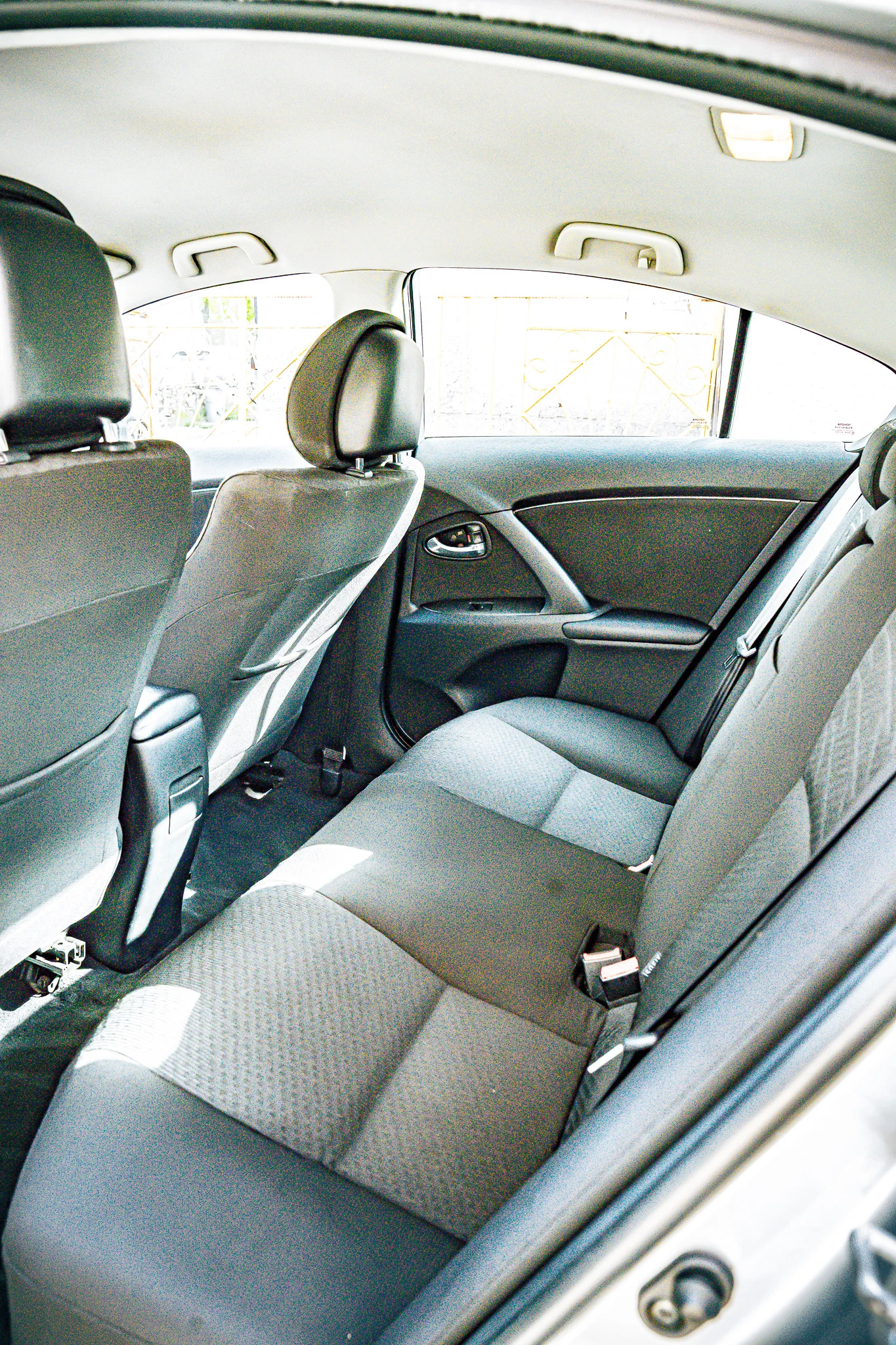 Toyota Avensis 2.2 | Mobile.bg � ����������� 6
