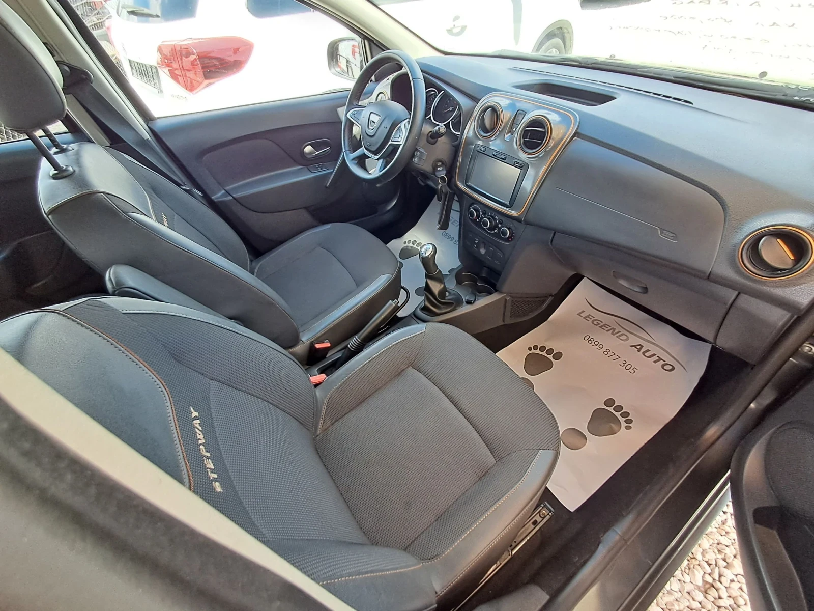 Dacia Sandero 0.9 STEPWAY НАВИГАЦИЯ 139000КМ, снимка 10 - Автомобили и джипове - 55284047