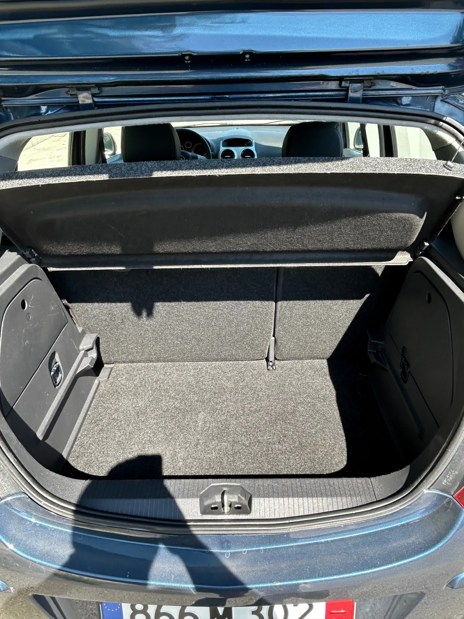 Opel Corsa 1.2 Газ, снимка 8 - Автомобили и джипове - 55610714