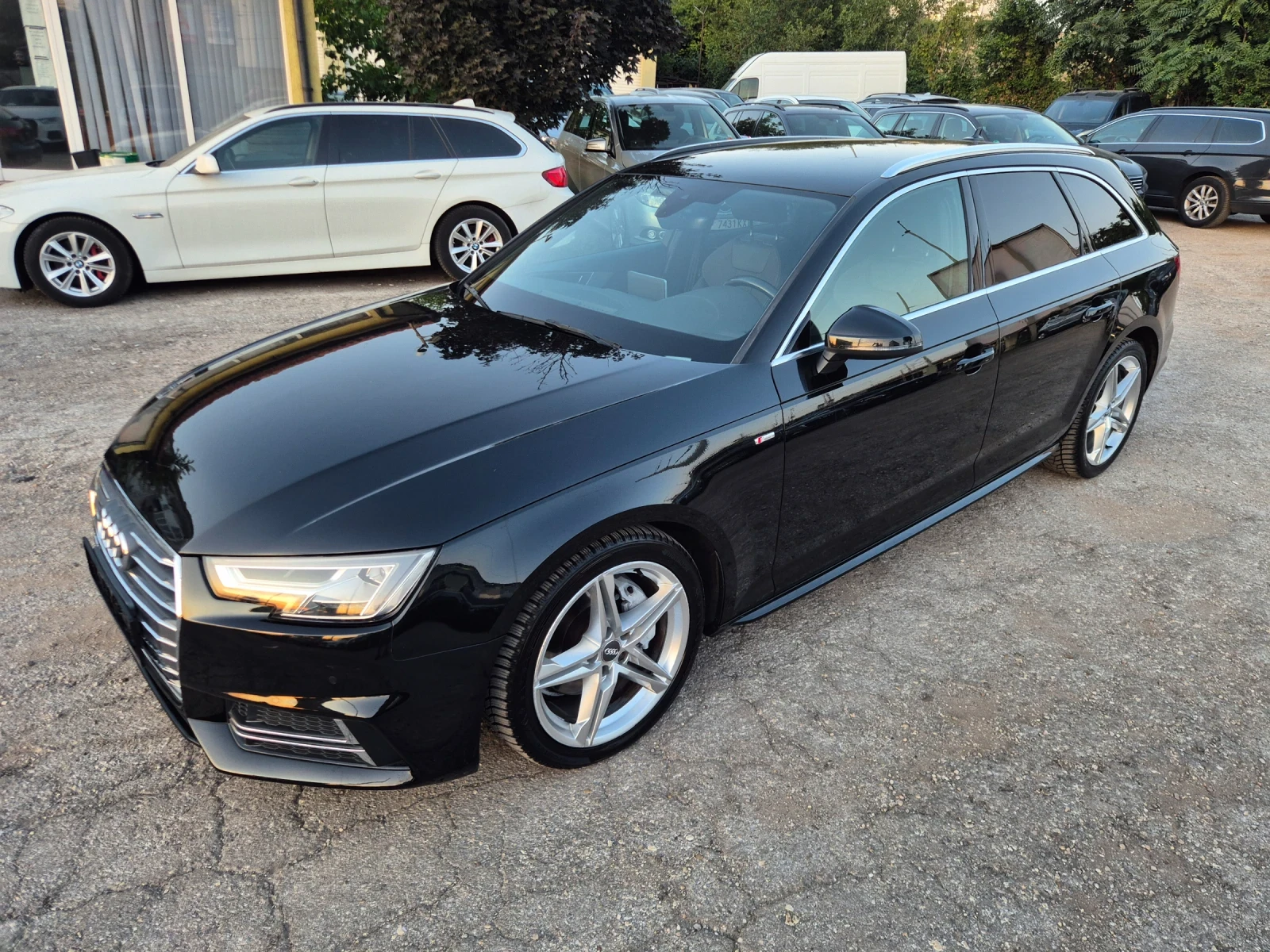 Audi A4 2.0TDI* 190KC* S-LINE* DIGITAL* LED