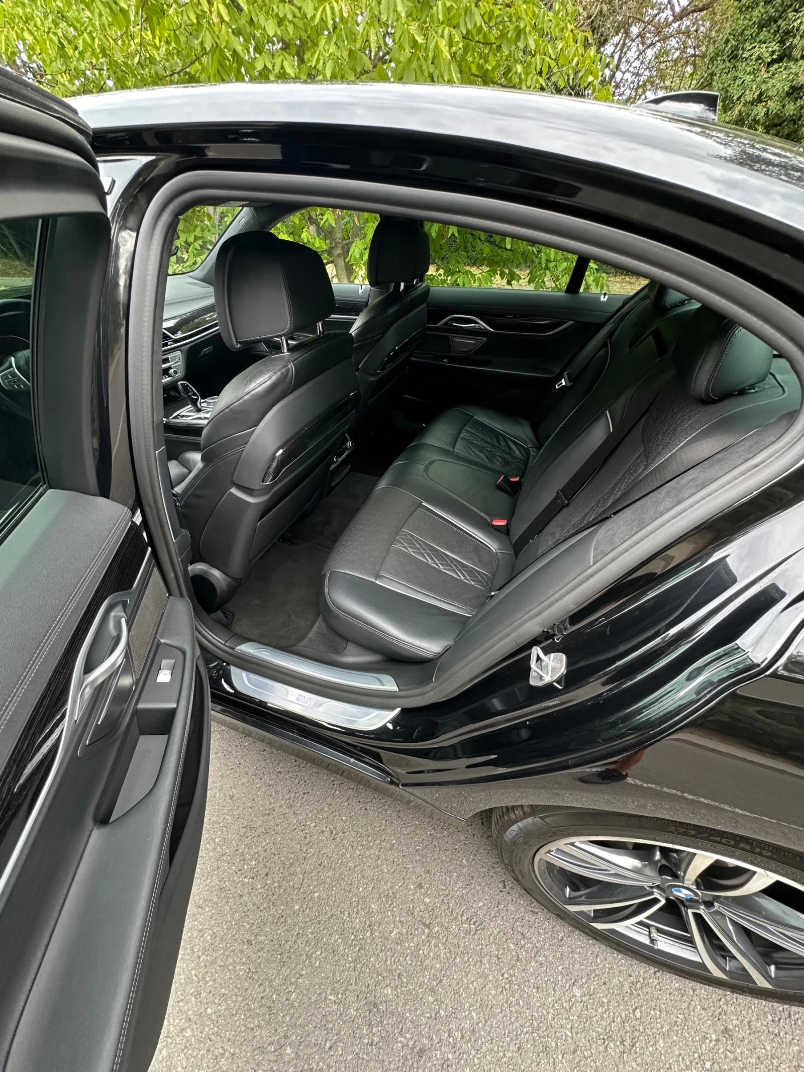 BMW 730 BMW 730d X-drive Carbon core Lazer light/ Full Fac, снимка 8 - Автомобили и джипове - 55902718