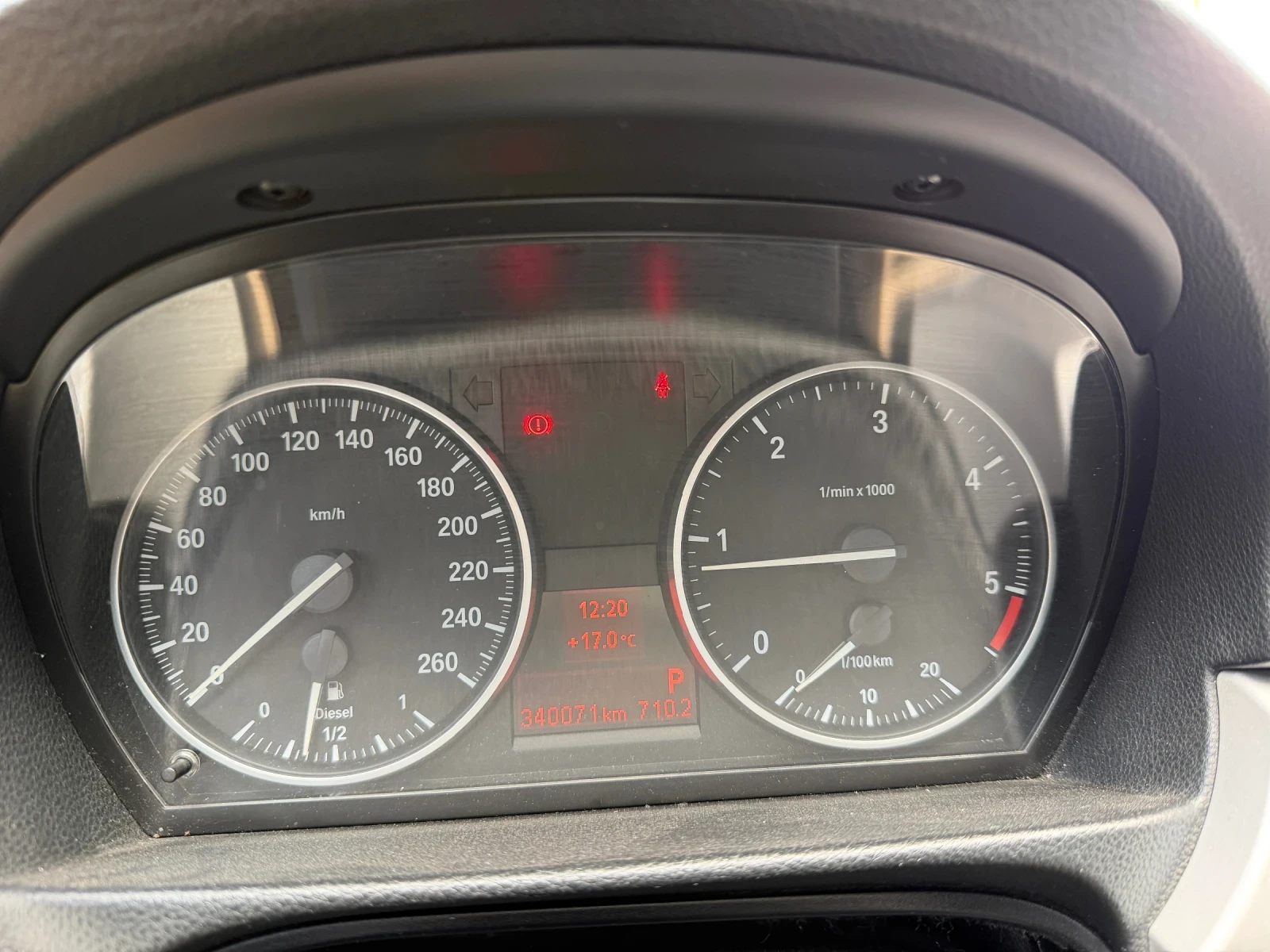 BMW 320, снимка 13 - Автомобили и джипове - 56261249