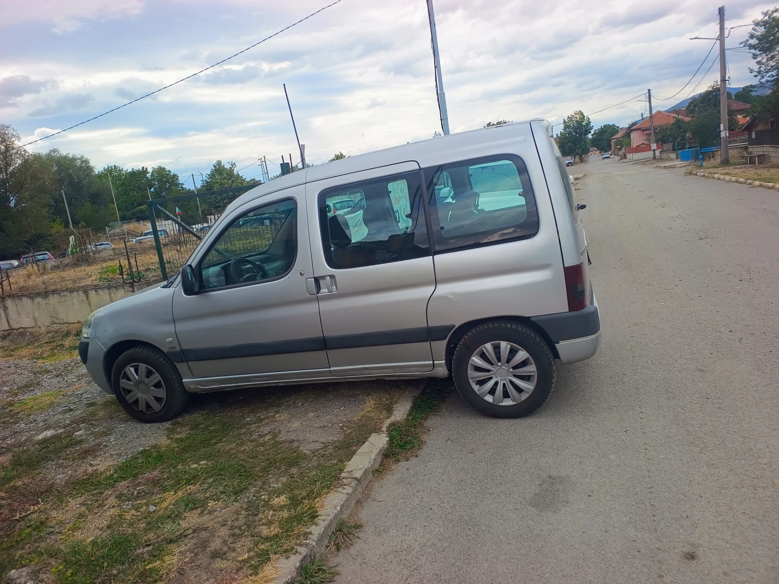 Peugeot Partner 2.0 HDI/90к.с./Multispace/Климатик , снимка 4 - Автомобили и джипове - 56282280