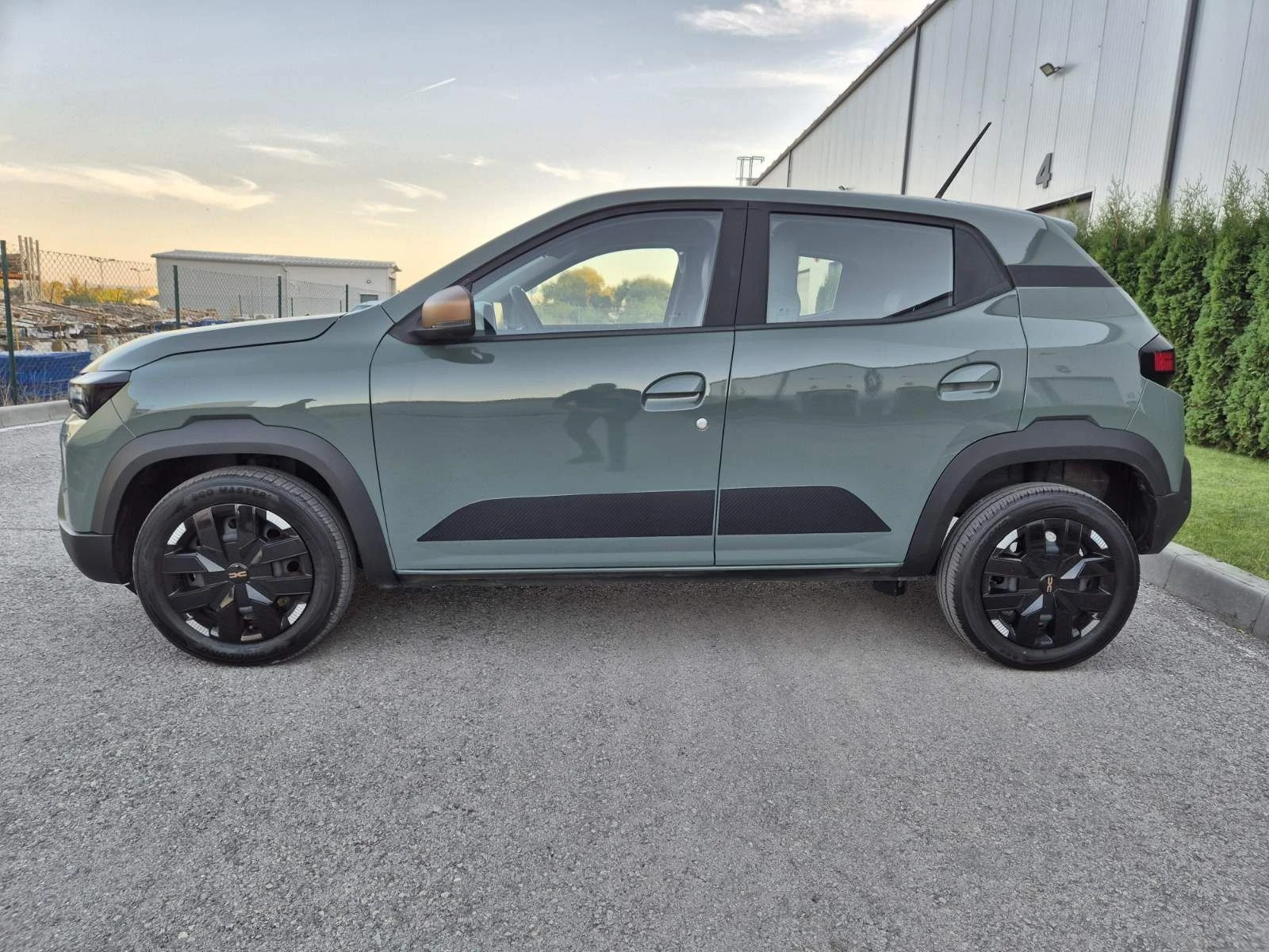 Dacia Spring Spring, снимка 2 - Автомобили и джипове - 56512442