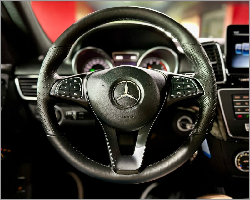 Mercedes-Benz GLE 400 4matic AMG Pack, снимка 10 - Автомобили и джипове - 46294614