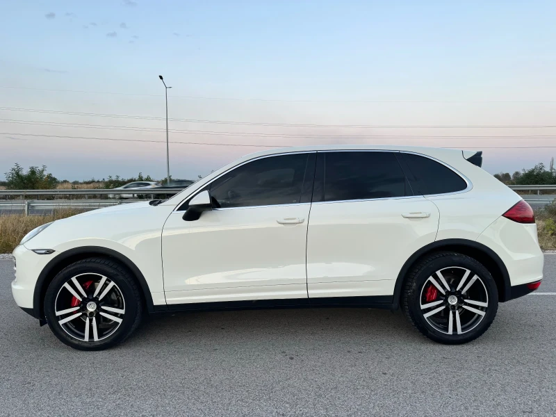Porsche Cayenne 3.6 FACELIFT / 4X4 / KOJA / NAVI / XENON , снимка 4 - Автомобили и джипове - 52160531